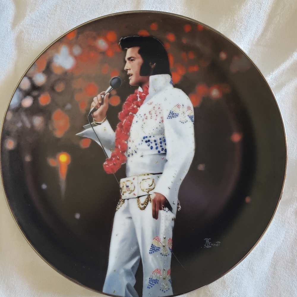 Elvis Presley Plate "Aloha From Hawaii"
